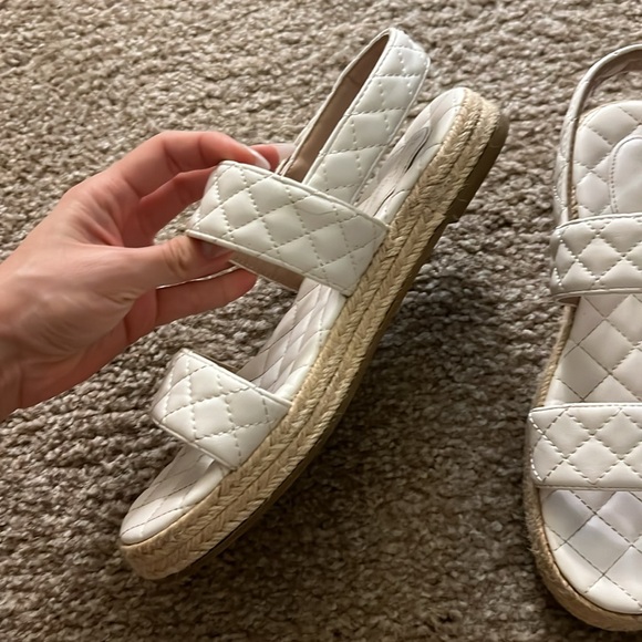 White sandals - Picture 2 of 8